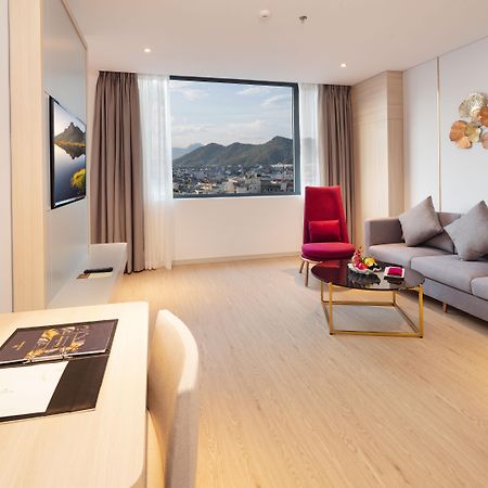 Dqua Hotel Nha Trang Exteriör bild