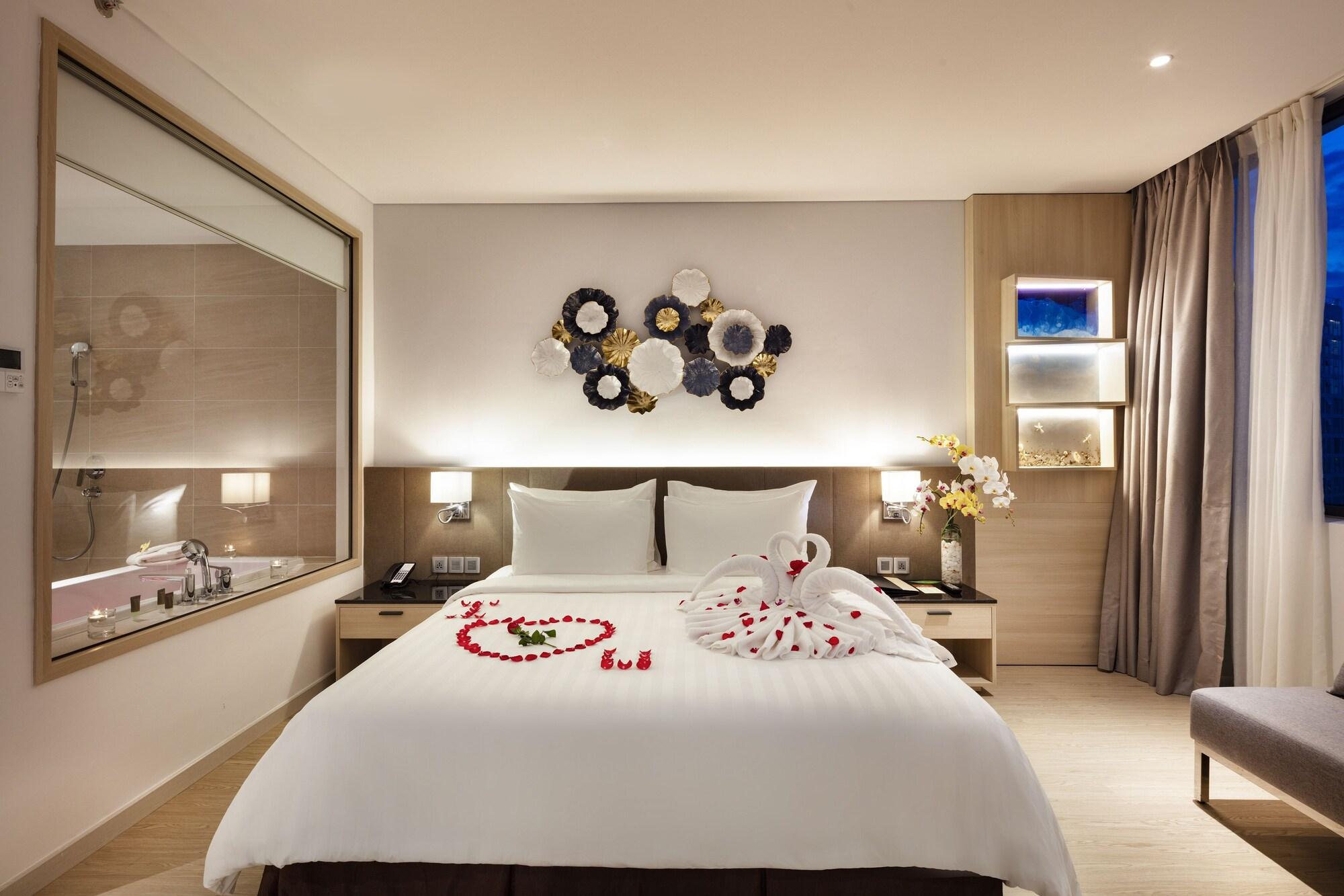 Dqua Hotel Nha Trang Exteriör bild