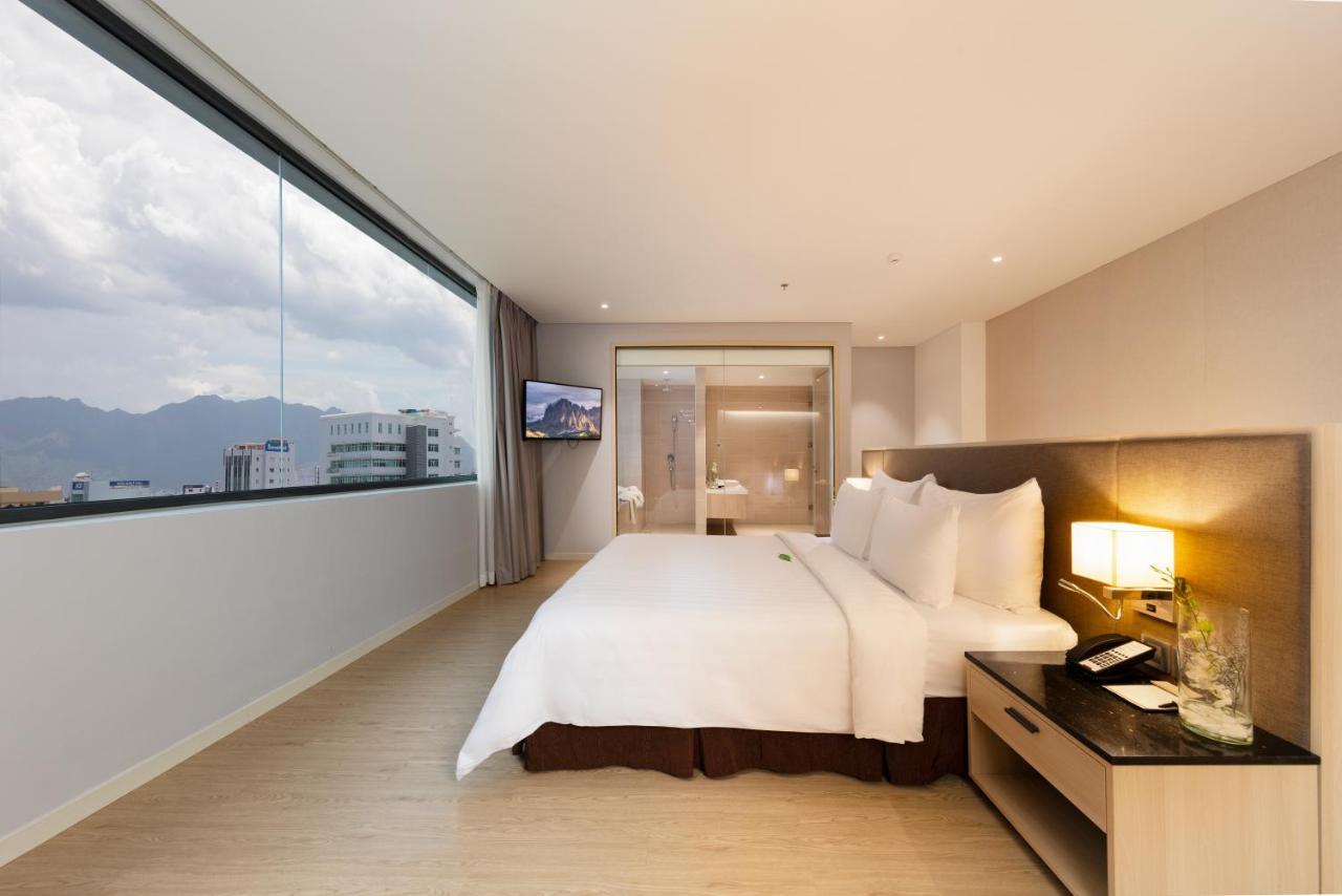 Dqua Hotel Nha Trang Exteriör bild