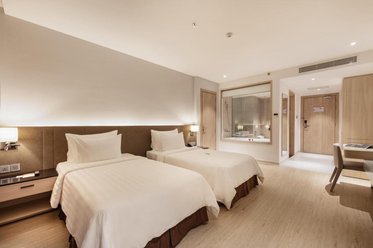 Dqua Hotel Nha Trang Exteriör bild