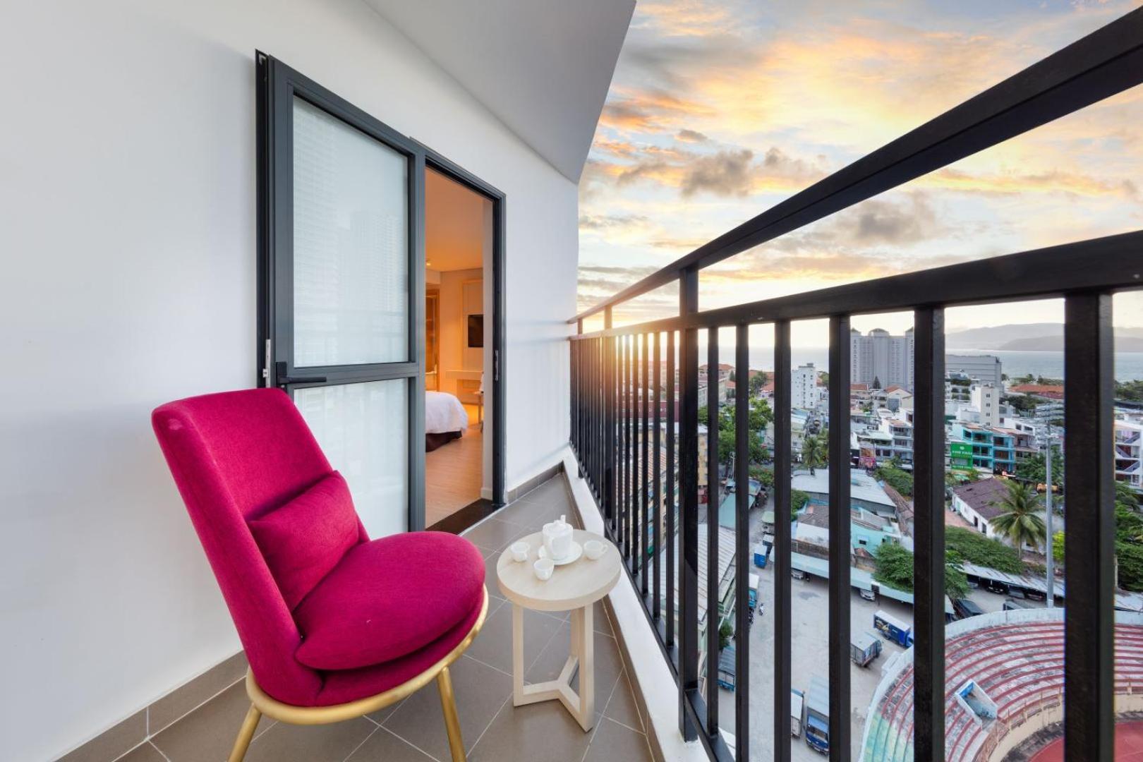 Dqua Hotel Nha Trang Exteriör bild