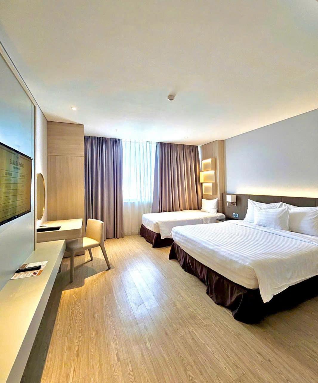 Dqua Hotel Nha Trang Exteriör bild